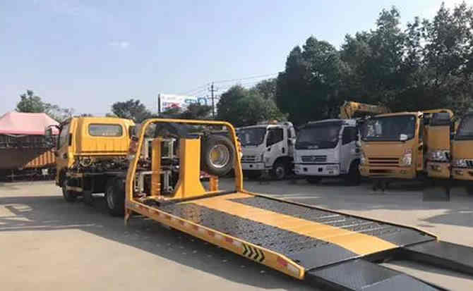 迭部汽车中途维修案例