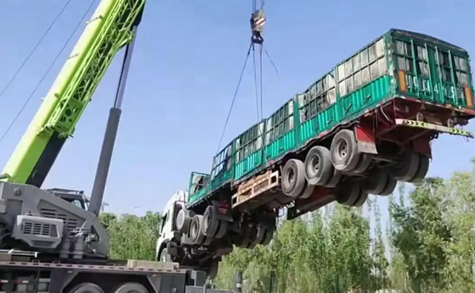 迭部道路脱困救援案例